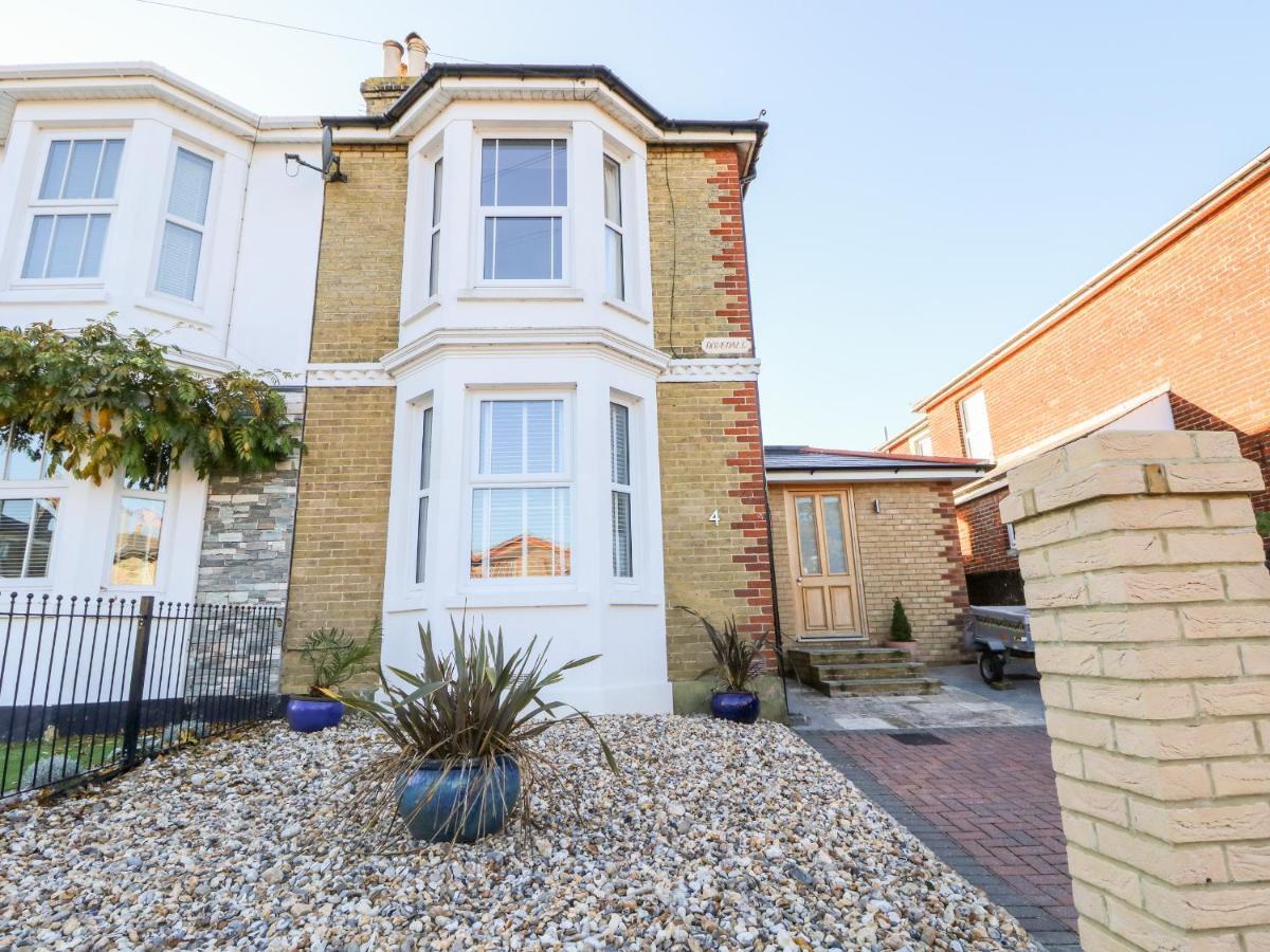 Dovedale Villa Ryde  Bagian luar foto